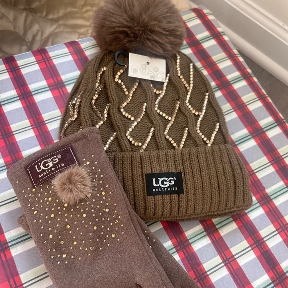 Stay Warm & Cozy NWT UGG Brown Beanie and Gloves with Gold Accents - Picture 7 of 8
